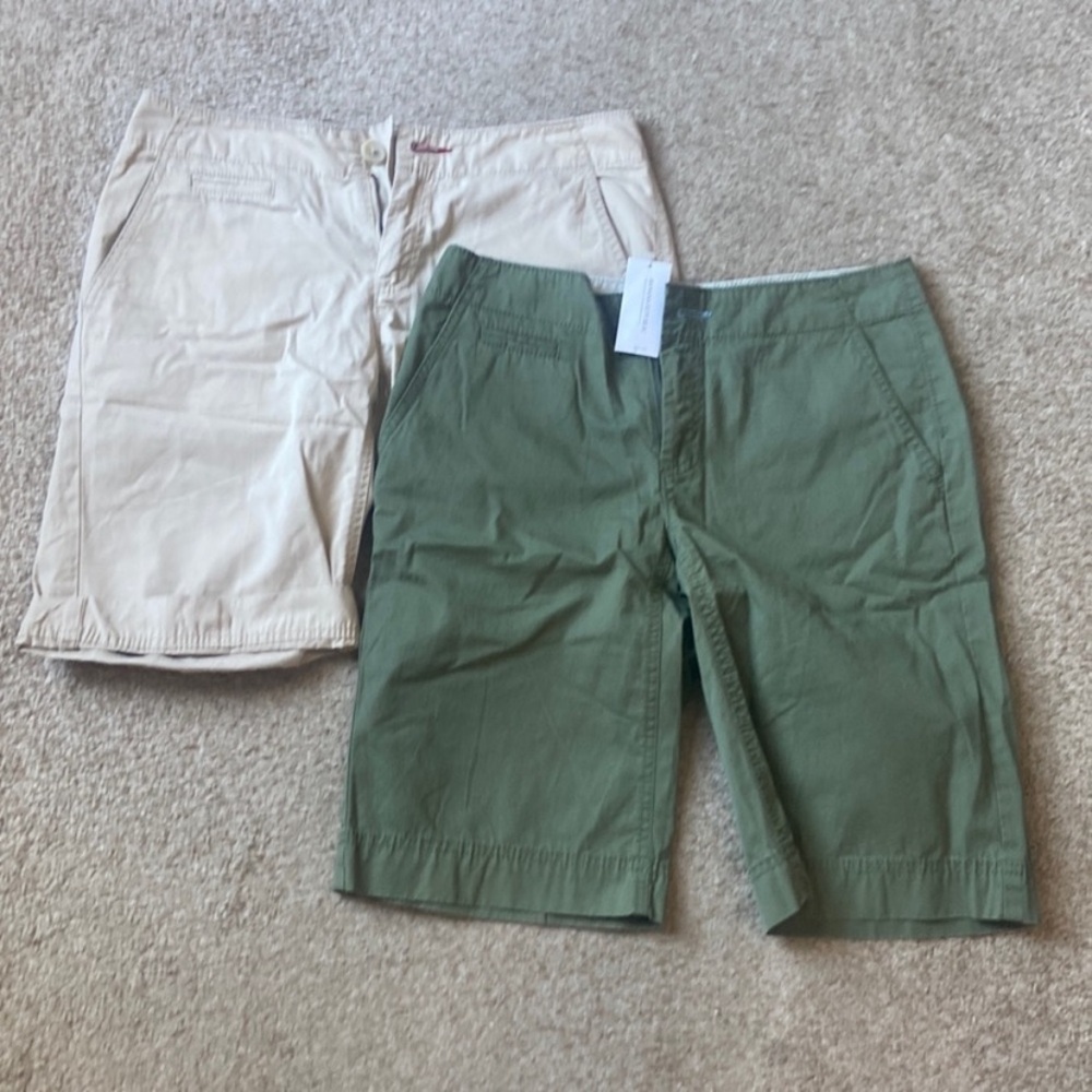 Banana Republic Green and Tan Bermuda Shorts Cotton Blend lot NWT